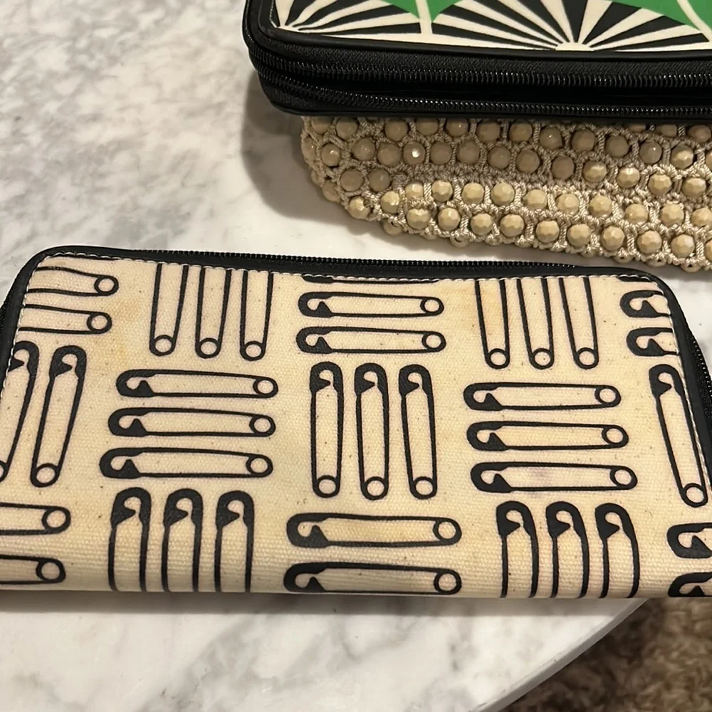 Petunia Pickle Bottom wallet